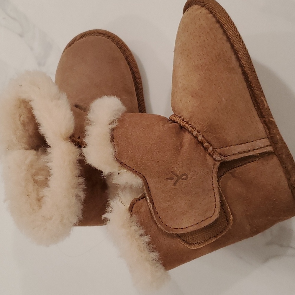 Adorable and warm baby booties- wool lining- suede upper- size 18-24 months